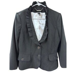 ✌️ 2/$40 ✌️White House Black Market Black Polka Dot Blazer with Ruffled Hem sz 8